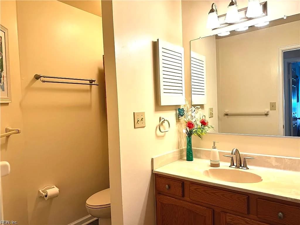 411 Harbour PT #102, VIRGINIABEACH VA 23451 thumb 11