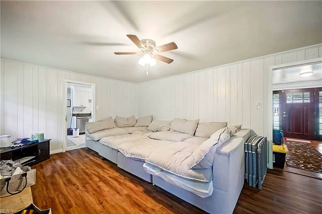 653 Edwin DR, VIRGINIABEACH VA 23462 thumb 10