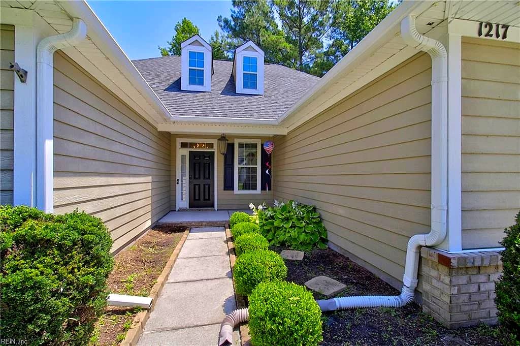 1217 Willow Lakes CT, CHESAPEAKE VA 23321 thumb 6