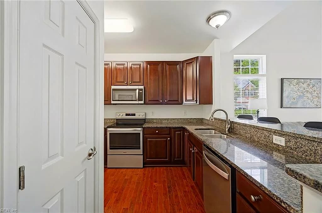 132 Brock ST, YORKTOWN VA 23690 thumb 12