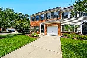 132 Brock ST, YORKTOWN VA 23690 - Photo 4