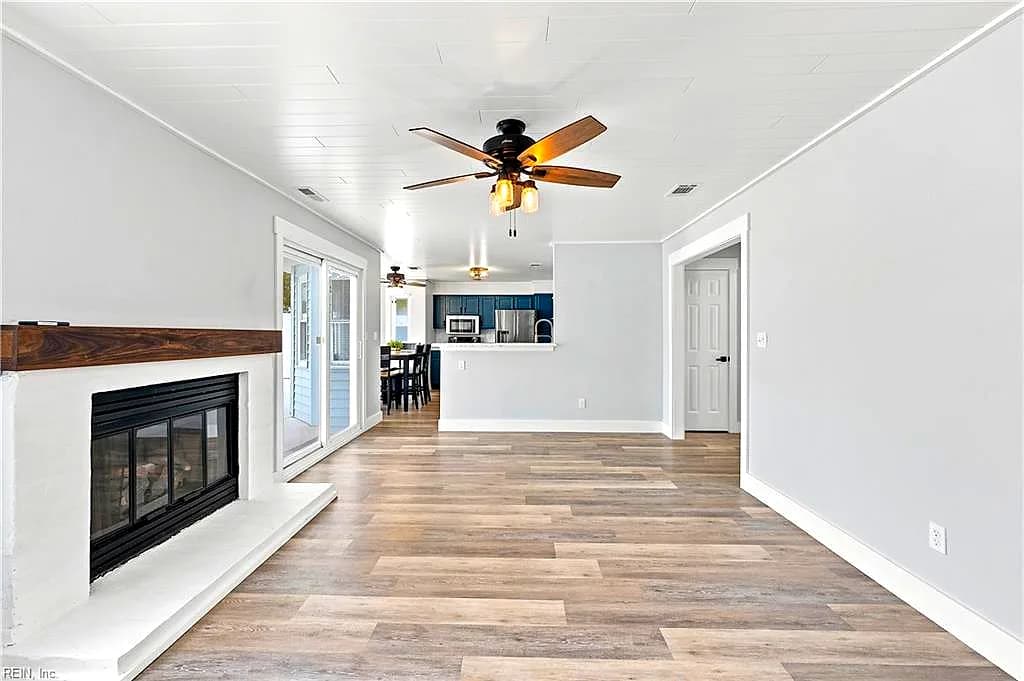 1893 Monument DR, VIRGINIABEACH VA 23464 thumb 11