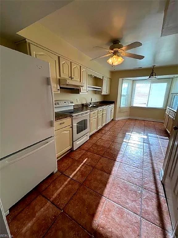 2004 State CIR, VIRGINIABEACH VA 23456 - Photo 4