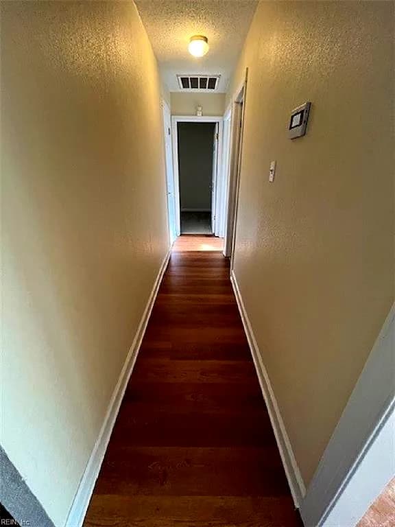 2004 State CIR, VIRGINIABEACH VA 23456 thumb 6