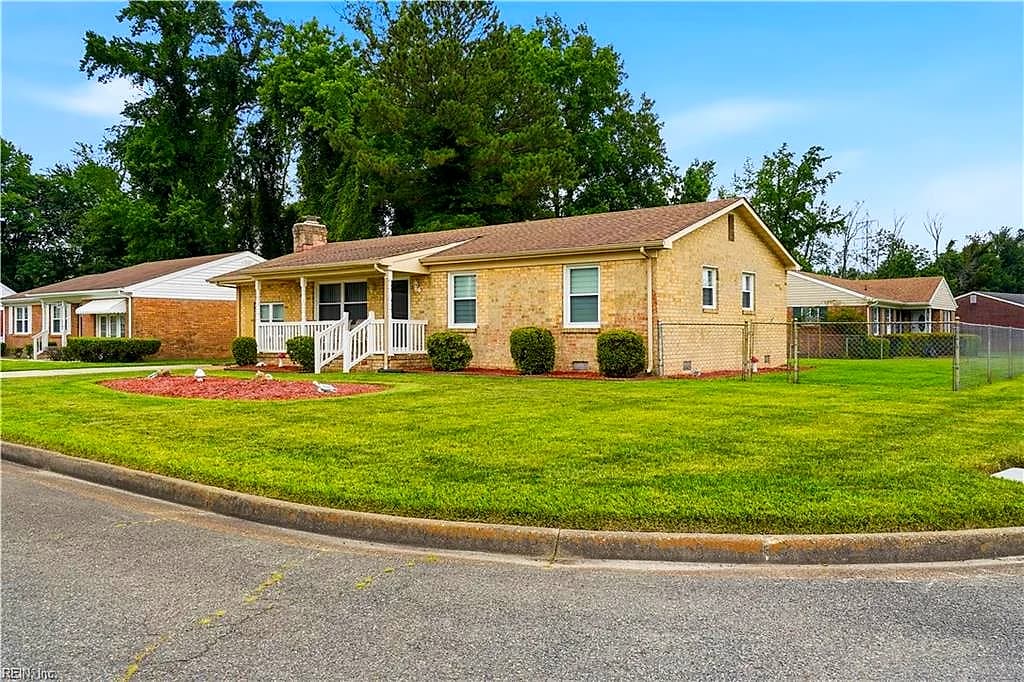 2400 Portal RD, CHESAPEAKE VA 23324 - Photo 5