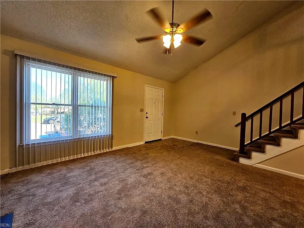 26 Cooper DR, PORTSMOUTH VA 23702 - Photo 3