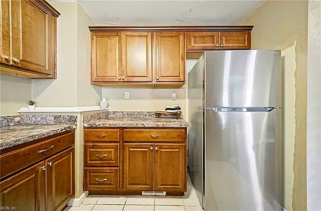 402 Ashlawn DR, NORFOLK VA 23505 thumb 12