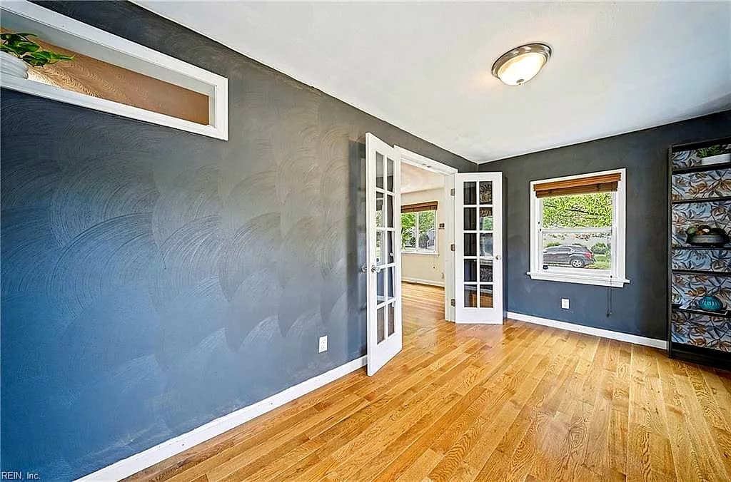 402 Ashlawn DR, NORFOLK VA 23505 thumb 8
