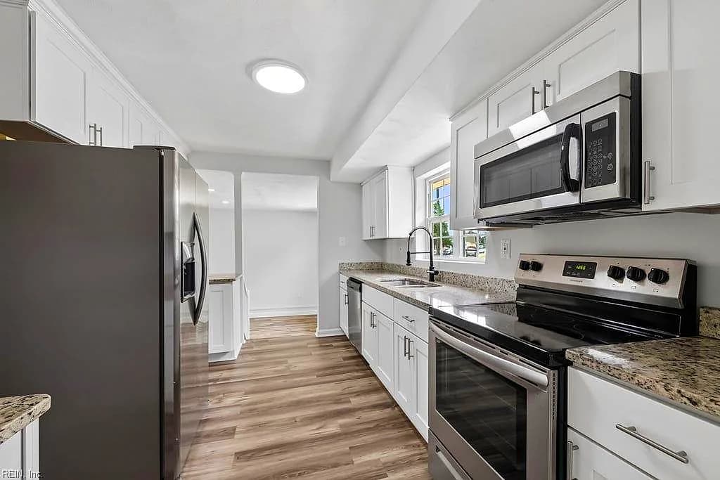 566 River Creek RD, CHESAPEAKE VA 23320 - Photo 5