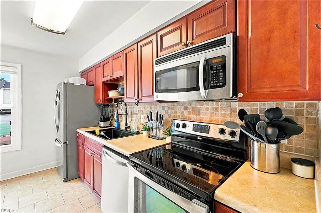 3204 Clover RD E, CHESAPEAKE VA 23321 thumb 8
