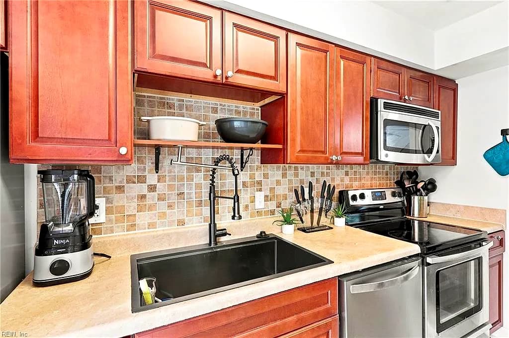 3204 Clover RD E, CHESAPEAKE VA 23321 thumb 9