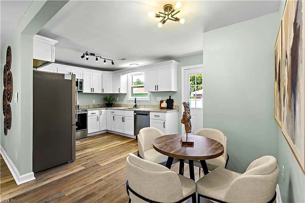 2526 Heutte DR, NORFOLK VA 23518 thumb 8