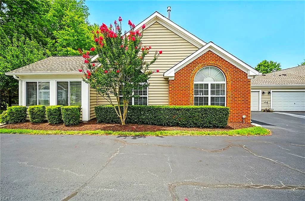 227 Rainbrook WAY, YORKTOWN VA 23692 - Photo 3