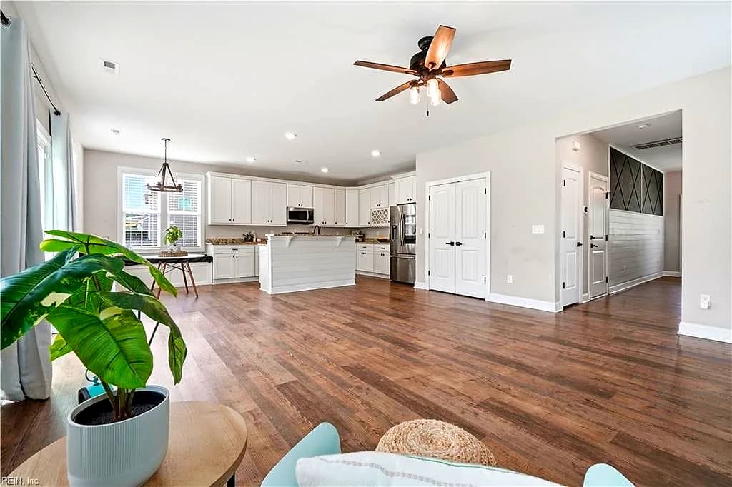 1924 Land Of Promise RD, CHESAPEAKE VA 23322 thumb 12