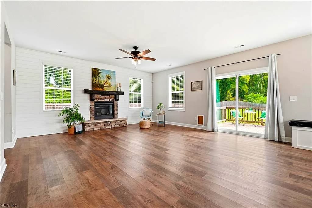 1924 Land Of Promise RD, CHESAPEAKE VA 23322 thumb 10