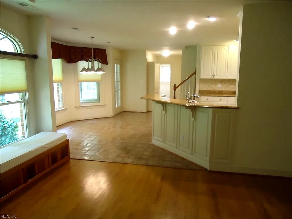 105 Mariners CIR, SMITHFIELD VA 23430 thumb 10