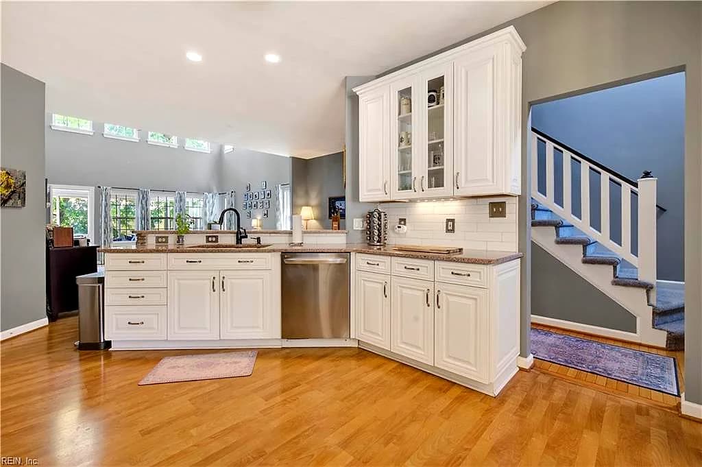 5804 Woodstock PT, VIRGINIABEACH VA 23464 thumb 7