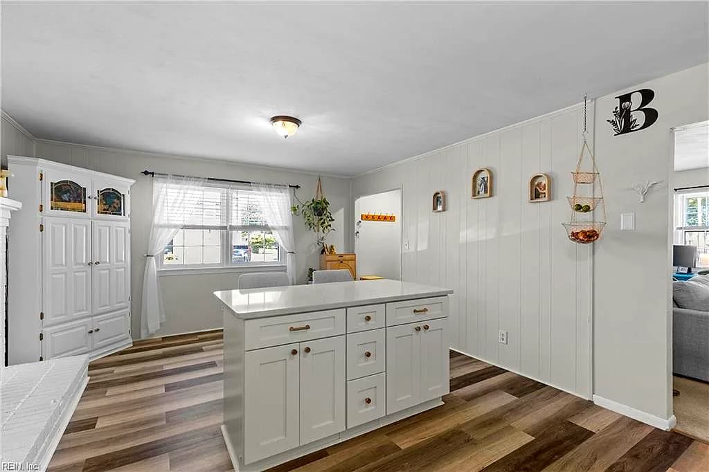 1941 Lockard AVE, CHESAPEAKE VA 23320 thumb 8