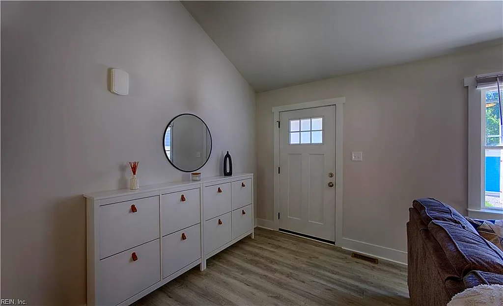 18907 Weldon ST, SouthChesterfield VA 23834 - Photo 5