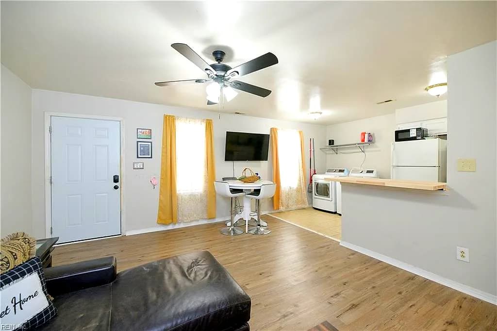 834 C AVE, NORFOLK VA 23504 - Photo 4
