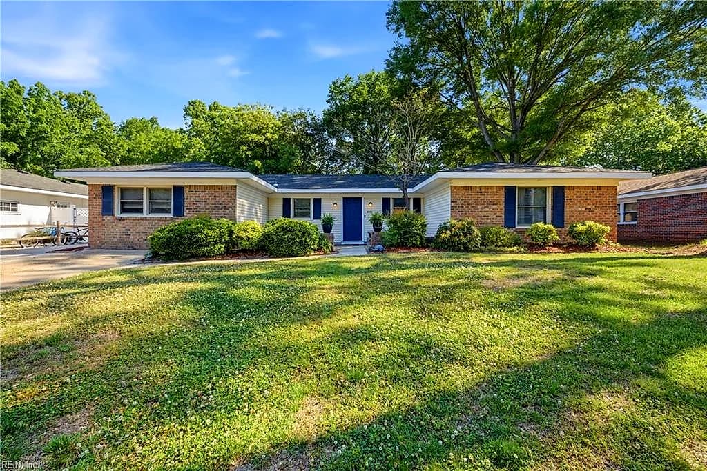 4900 Brandywine DR, VIRGINIABEACH VA 23464 - Photo 2