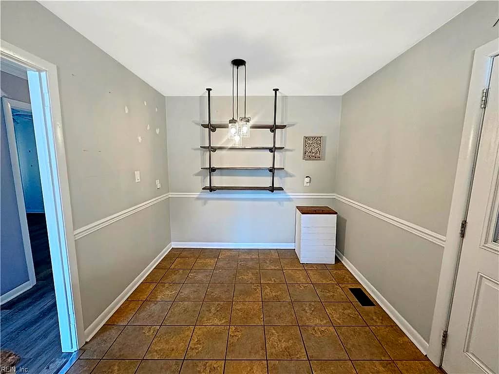 823 Headrow TER, HAMPTON VA 23666 thumb 11