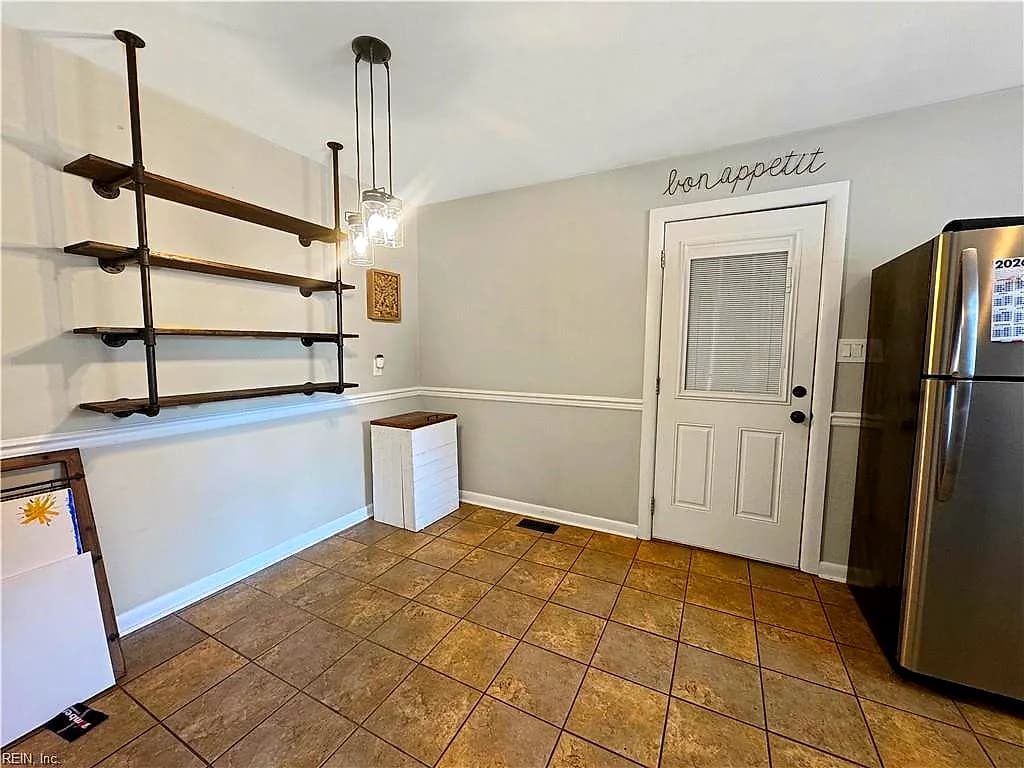 823 Headrow TER, HAMPTON VA 23666 thumb 9