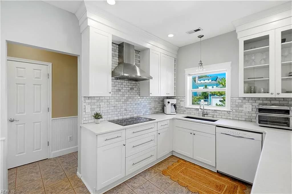 5049 Ocean WAY, NORFOLK VA 23518 thumb 8
