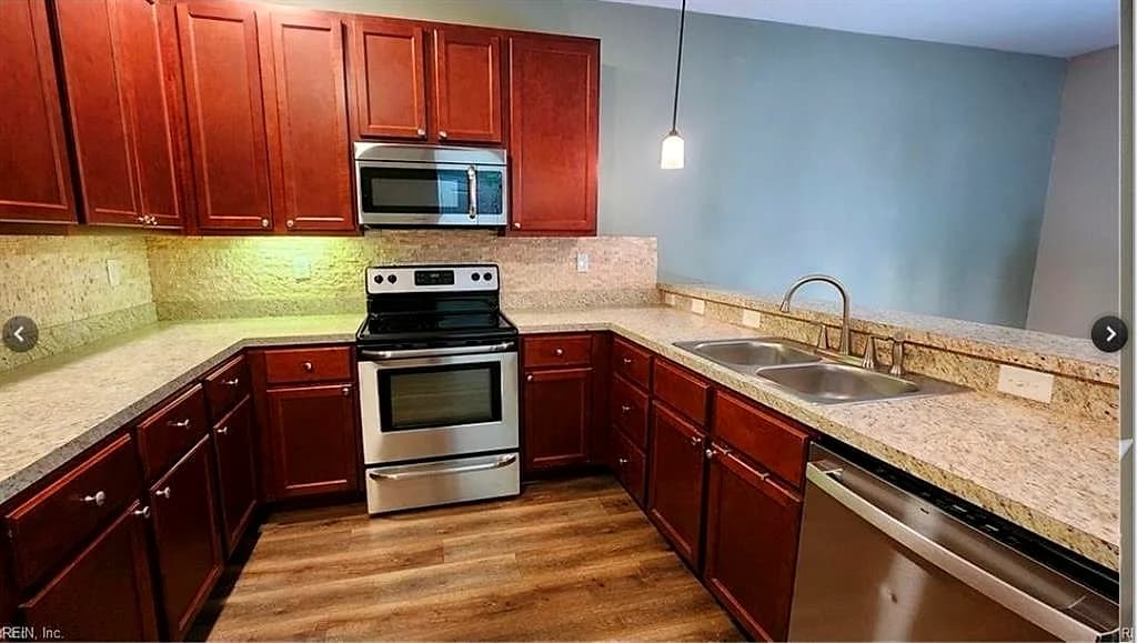 2462 Leytonstone DR, CHESAPEAKE VA 23321 thumb 9