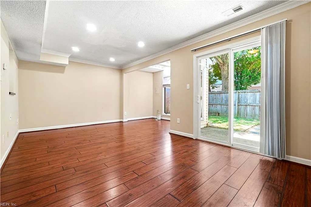 102 Yearling CT, YORKTOWN VA 23693 thumb 7
