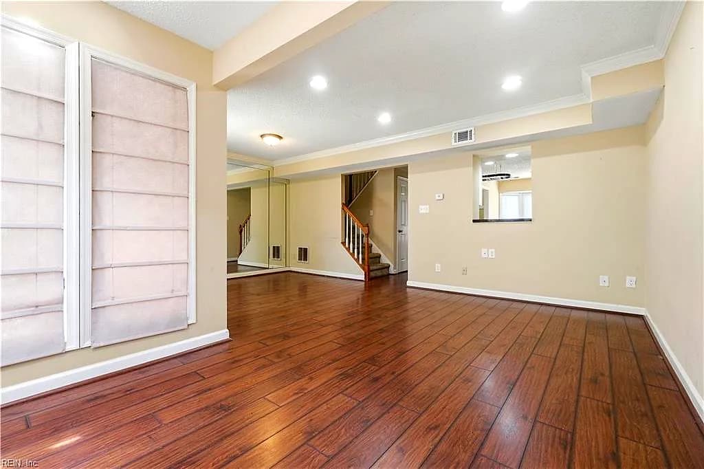 102 Yearling CT, YORKTOWN VA 23693 thumb 8