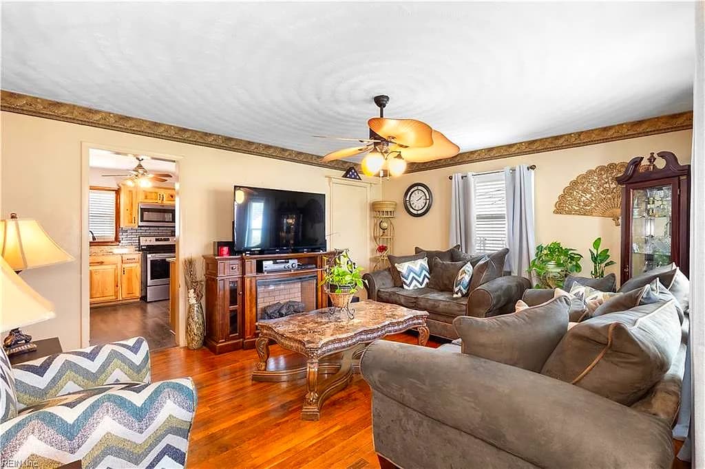 402 Bertha LN, PORTSMOUTH VA 23701 thumb 6