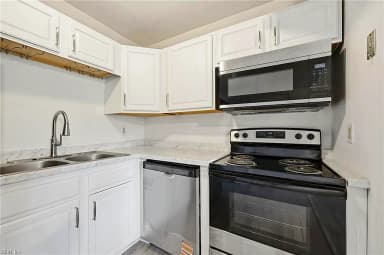 1677 Darren CIR, PORTSMOUTH VA 23701 thumb 9