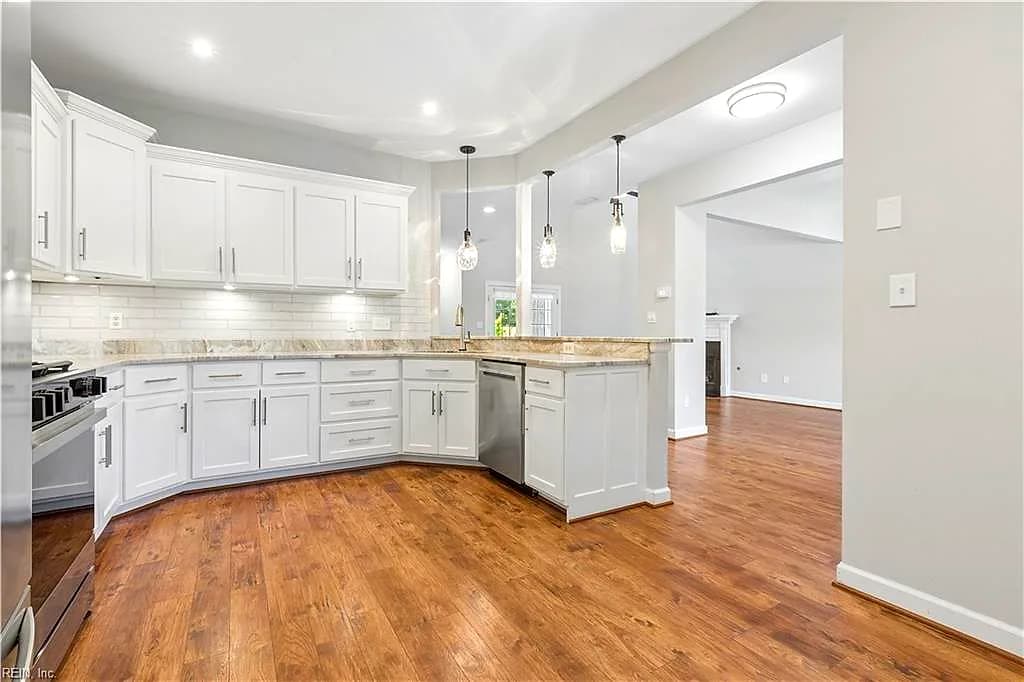 812 E Willow Point PL, NEWPORTNEWS VA 23602 thumb 11
