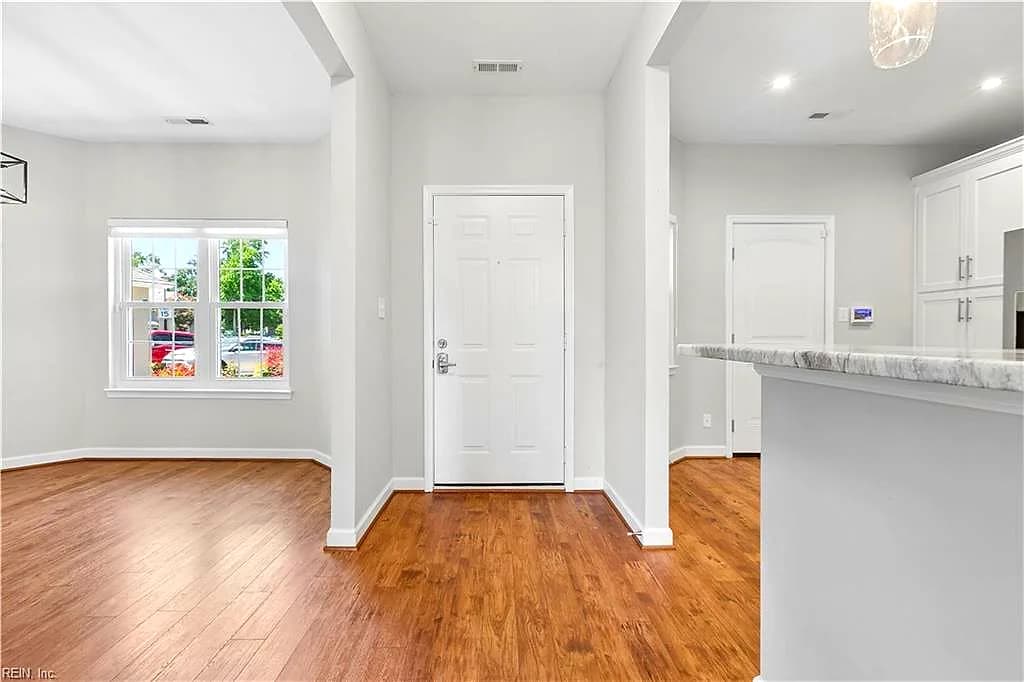 812 E Willow Point PL, NEWPORTNEWS VA 23602 thumb 6