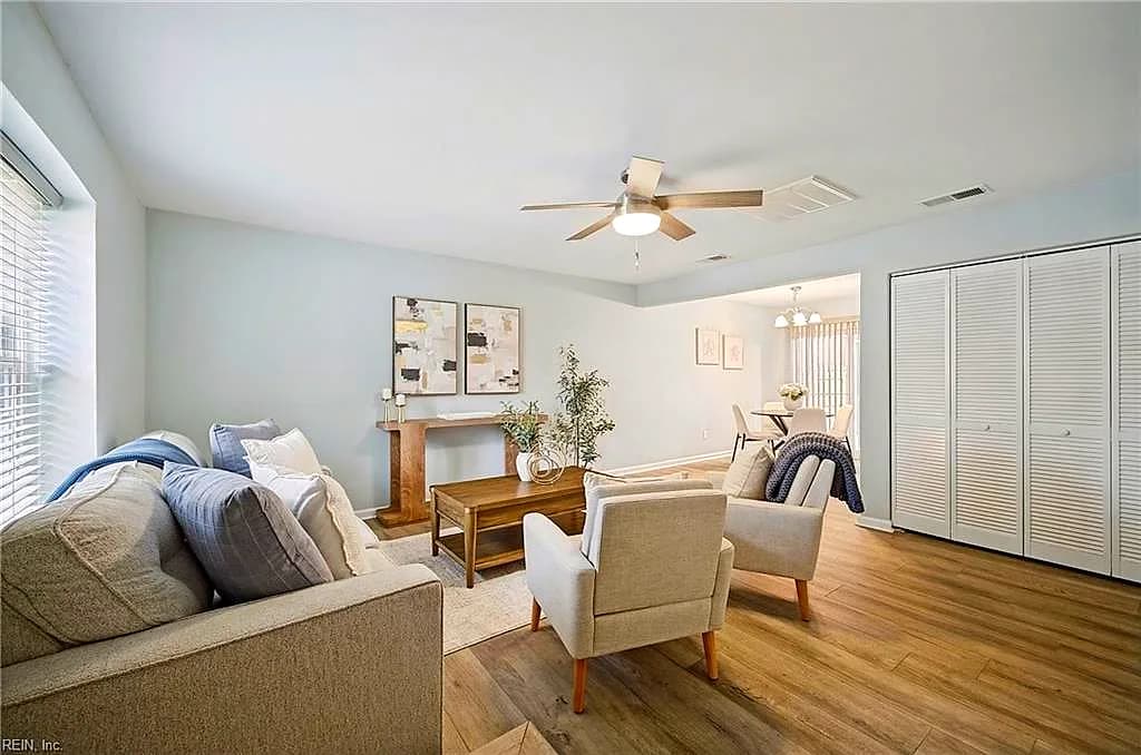 1056 Still Harbor CIR, CHESAPEAKE VA 23320 thumb 6