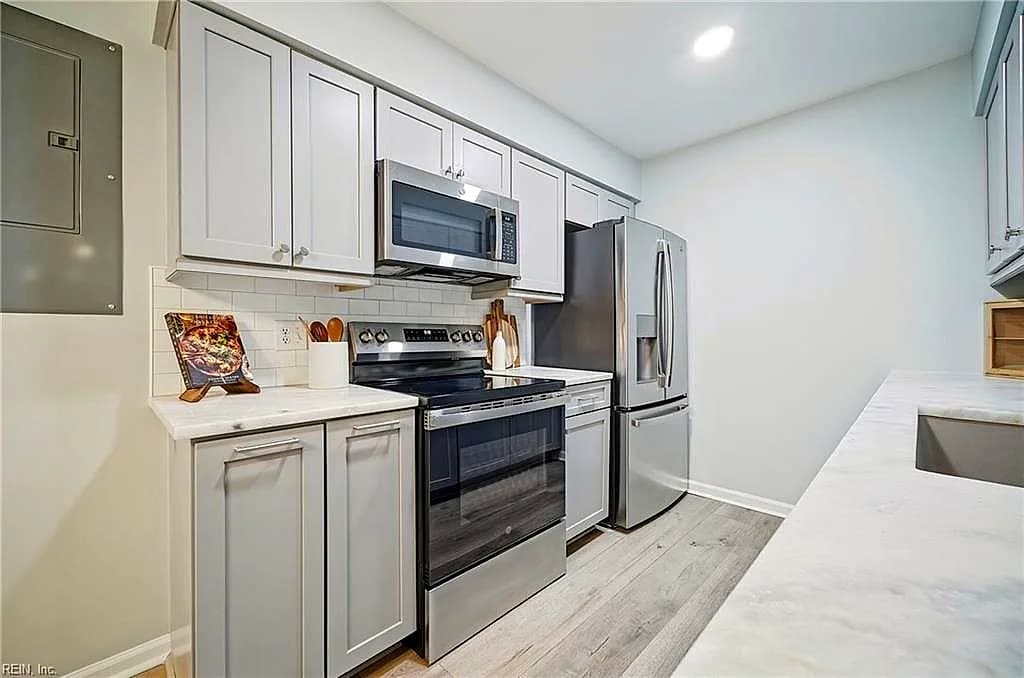 1056 Still Harbor CIR, CHESAPEAKE VA 23320 thumb 10