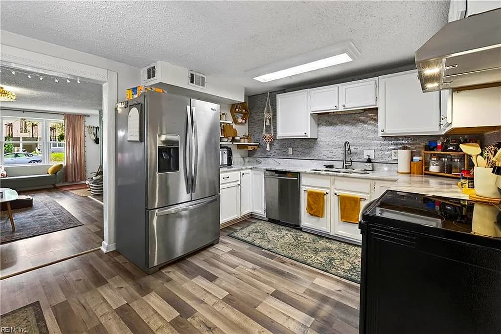 3566 Ladd AVE, NORFOLK VA 23502 thumb 9