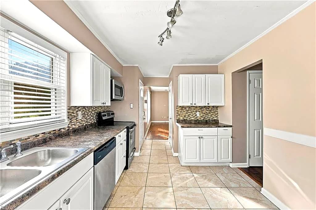 1245 Great Bridge BLVD, CHESAPEAKE VA 23320 thumb 10
