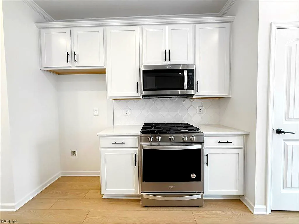 2012 Melbourne ST, NEWPORTNEWS VA 23608 thumb 7