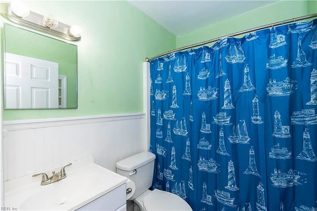 215 E Sewell AVE, HAMPTON VA 23663 thumb 12