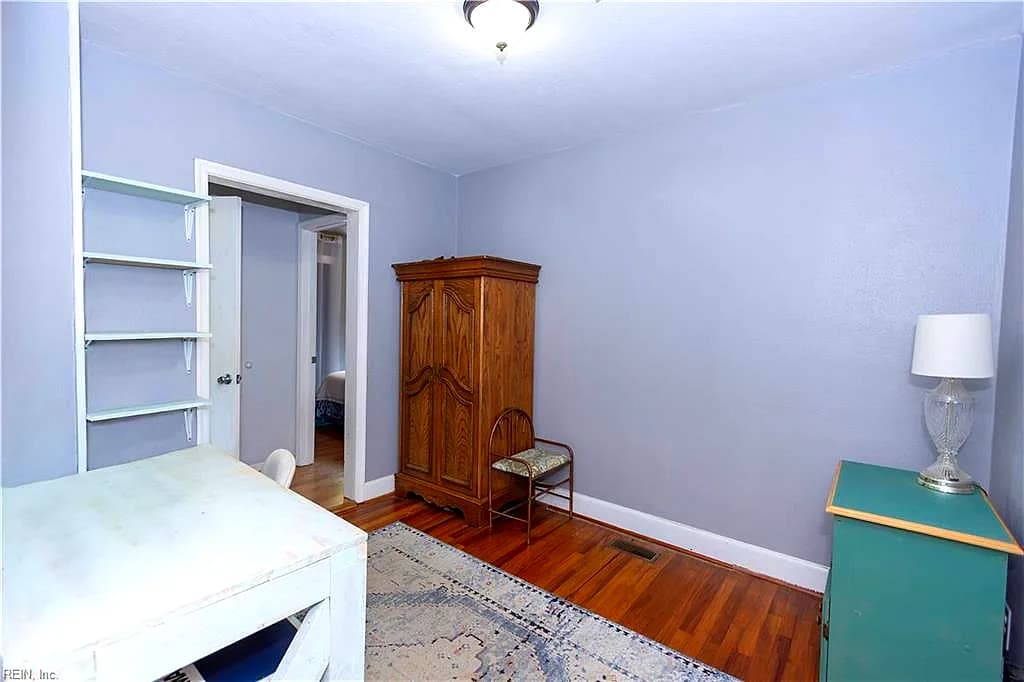 215 E Sewell AVE, HAMPTON VA 23663 thumb 10