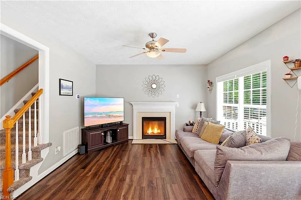 301 Forest View LN, SMITHFIELD VA 23430 thumb 8