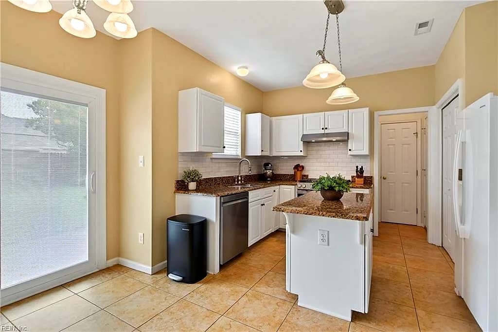 909 Wheatfield WAY, CHESAPEAKE VA 23320 thumb 9