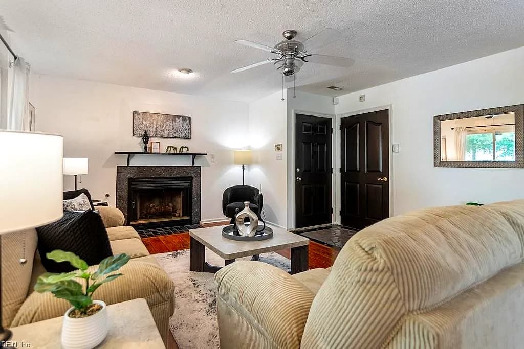 1005 Plum CT, NEWPORTNEWS VA 23608 thumb 9