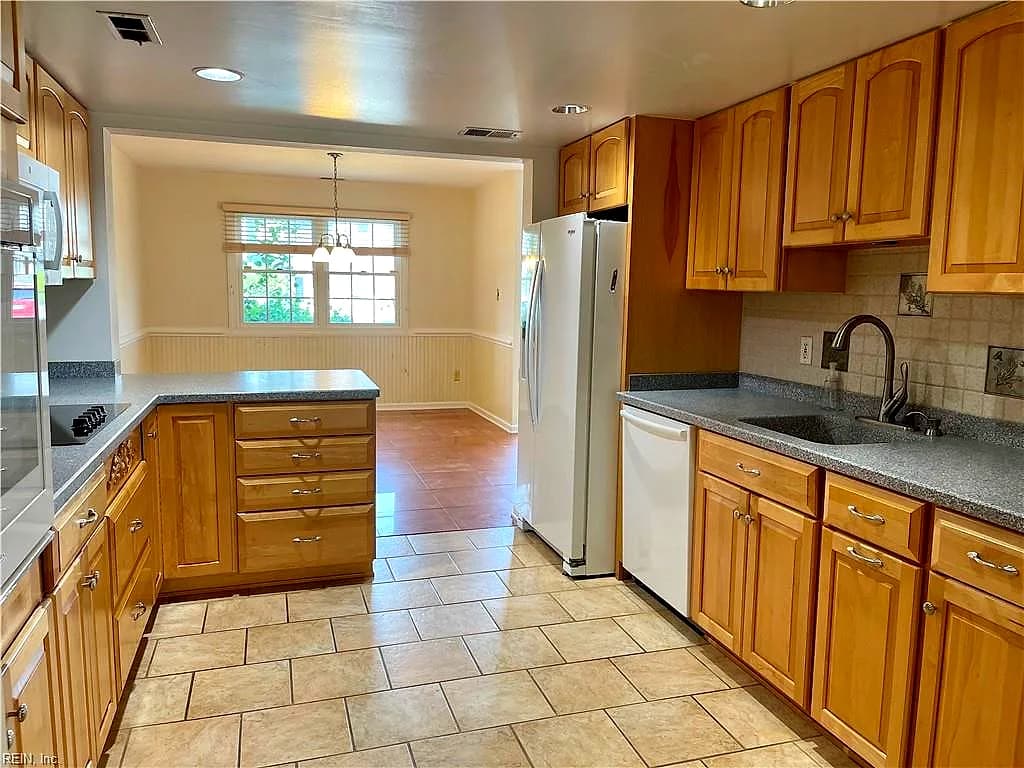 2402 Whaler CT, VIRGINIABEACH VA 23451 thumb 7