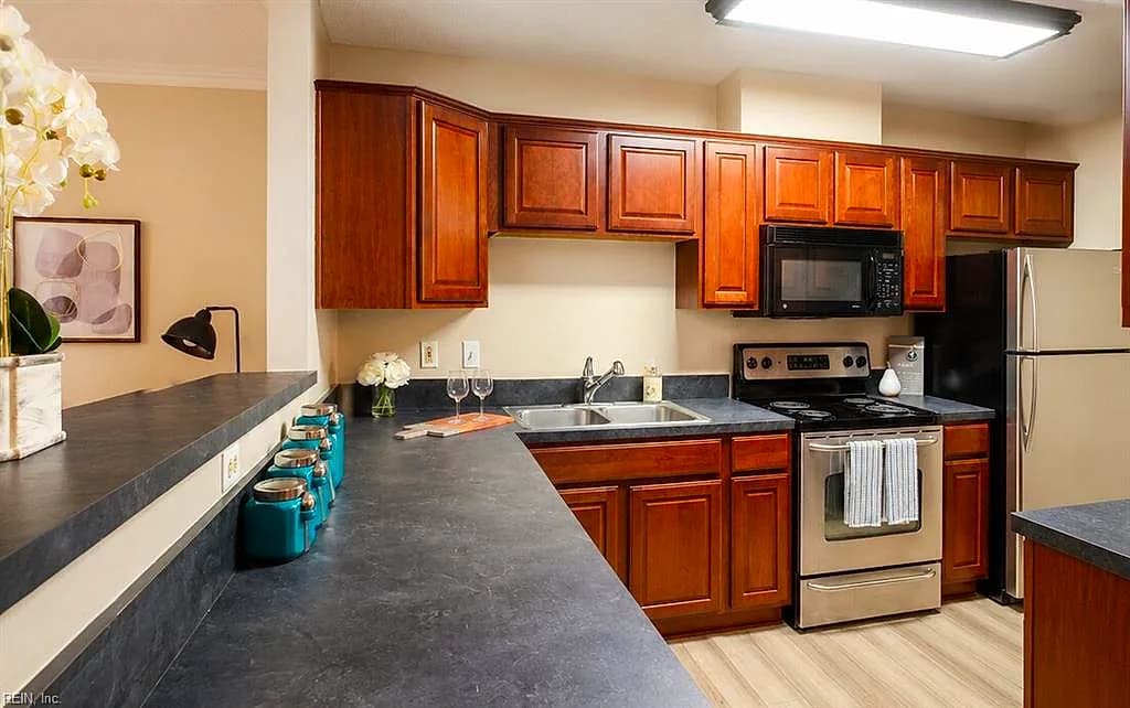 207 Westover AVE #202, NORFOLK VA 23507 - Photo 5
