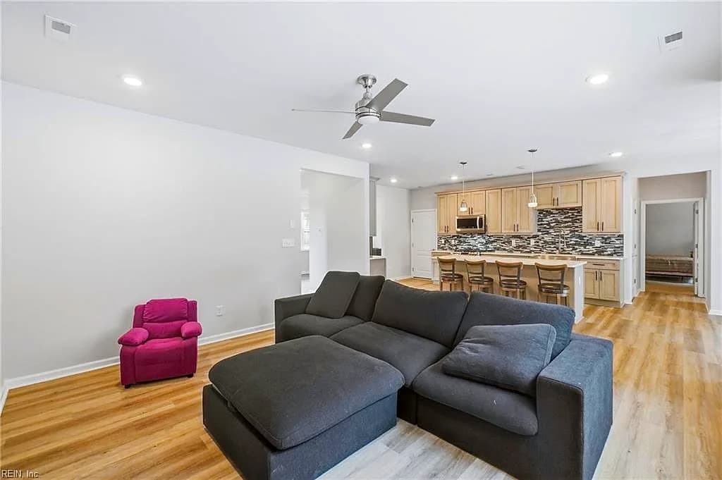4026 Scotfield DR, CHESAPEAKE VA 23321 thumb 12