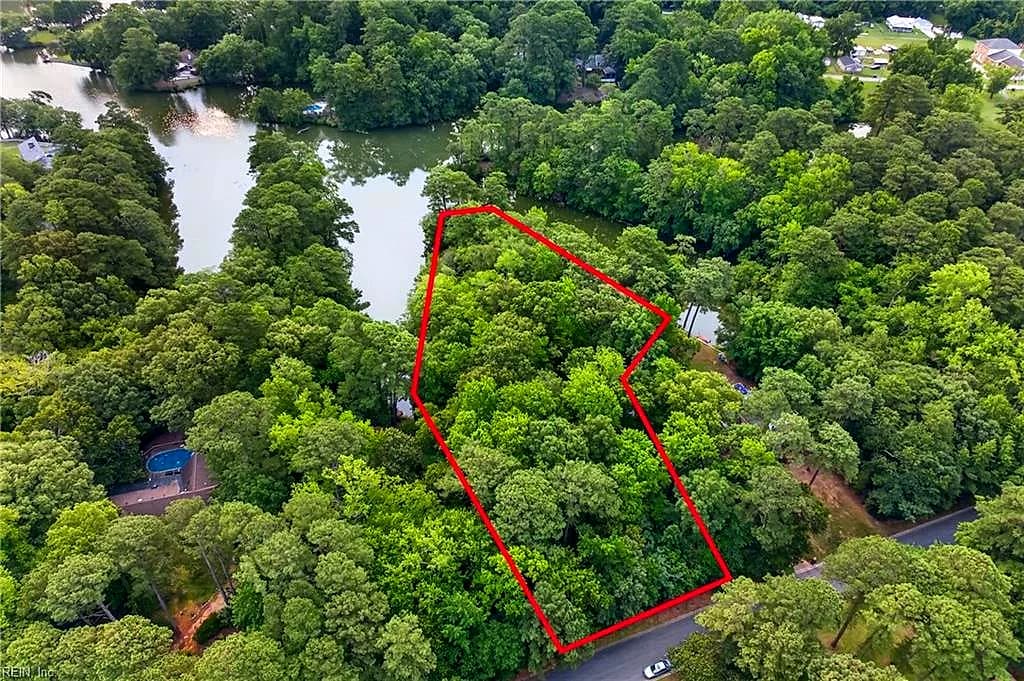1624 W Adams DR, SUFFOLK VA 23436 - Photo 4