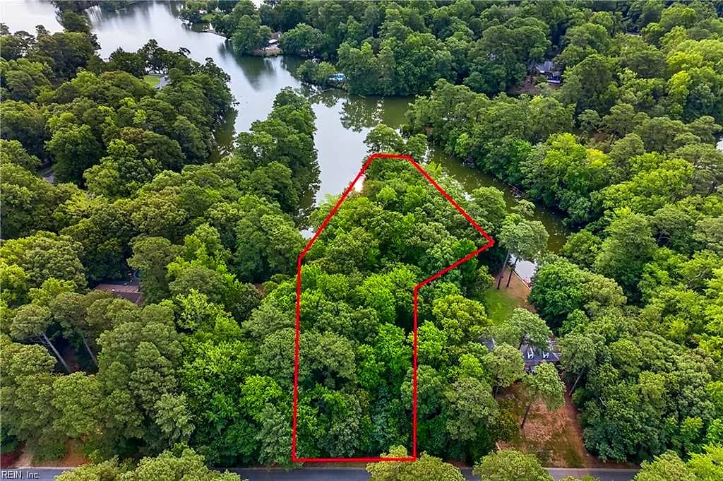 1624 W Adams DR, SUFFOLK VA 23436 - Photo 5